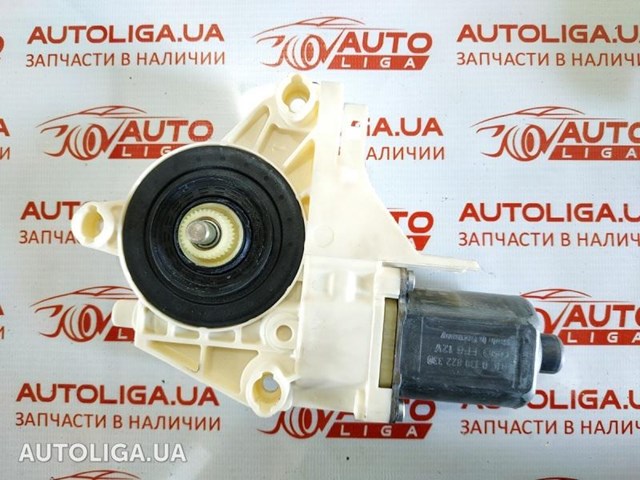 Мотор стеклоподъемника водительской двери 807311420R RENAULT