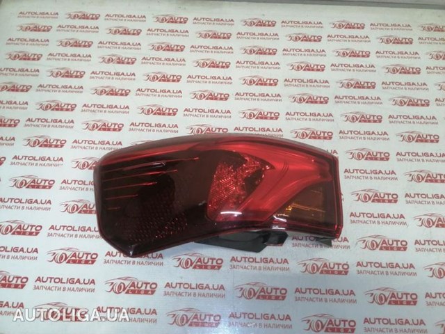 Задняя левая внешняя фара 8156005300 TOYOTA