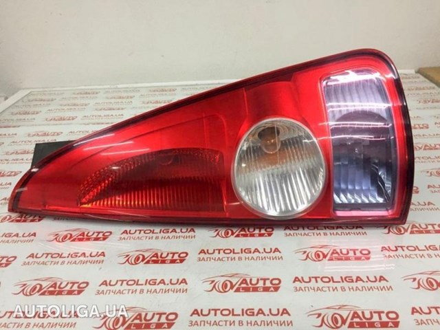 Фонари задние 8200027152 RENAULT