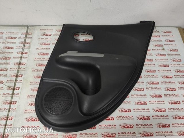 Обивка задней двери 829001KK0A NISSAN