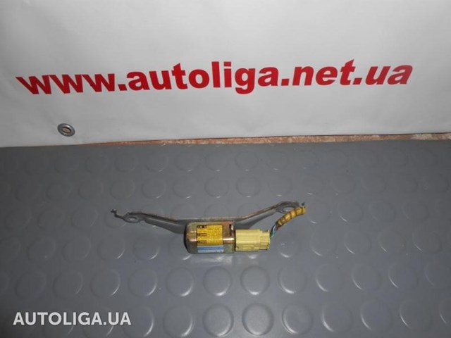 Датчик Эйрбэг передний 8983433010 TOYOTA