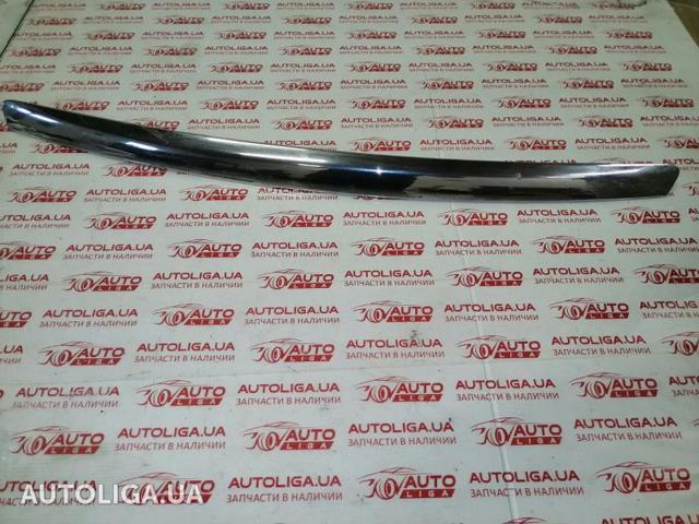 Сабля капота Ford Focus II