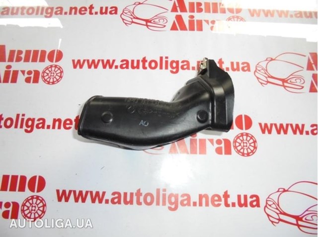 Воздухопроводы 8T1819725 VAG