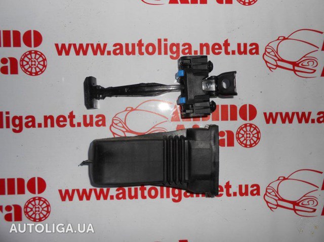 Ограничитель открывания дверей 8V4837249 VAG