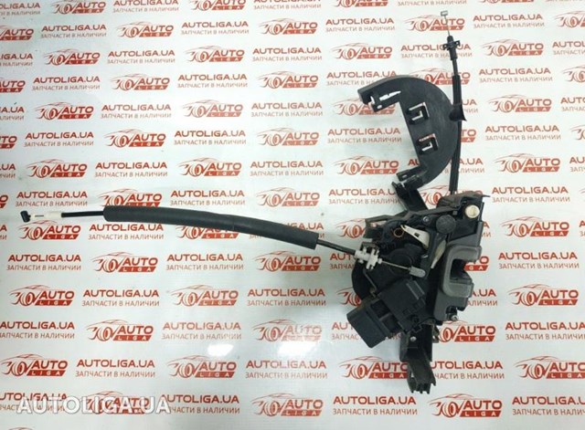 Замок задней правой двери  8X2A26412CC LAND ROVER