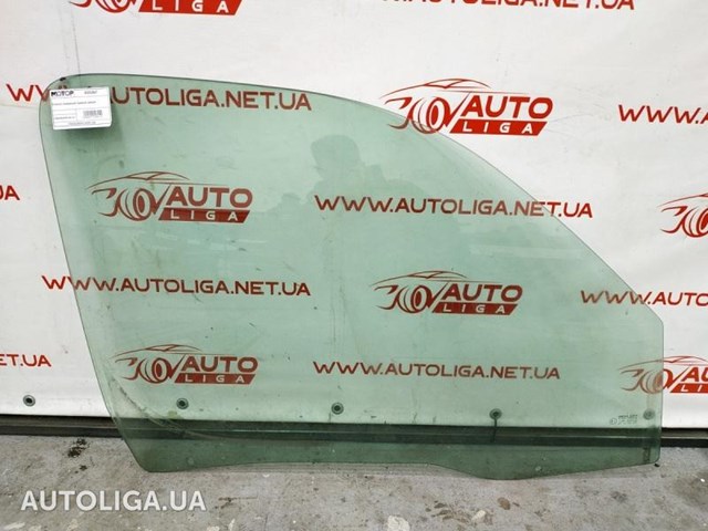 Стекло двери передней правой 920267 PEUGEOT