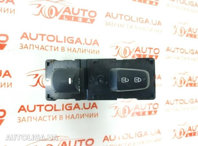 Кнопки переднего правого стекло подъёмника 935763X101RY HYUNDAI