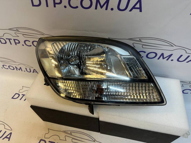 Правая блок фара 95025586 GM