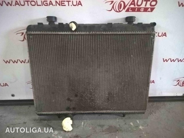 Радиатор водяной 9657576680 PEUGEOT