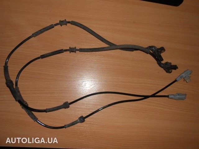Датчик АБС (ABS) задний, правый 9658599880 PEUGEOT
