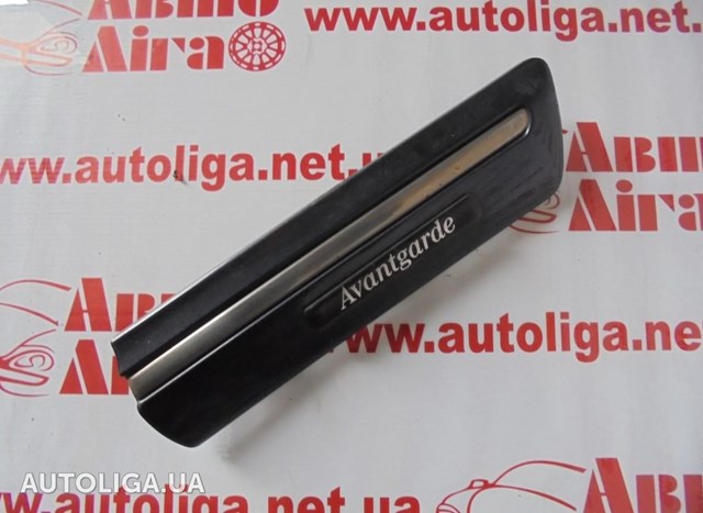 Молдинг крыла переднего правого A21069002829189 MERCEDES