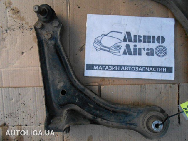 Нижний правый рычаг передней подвески A6383300110 MERCEDES
