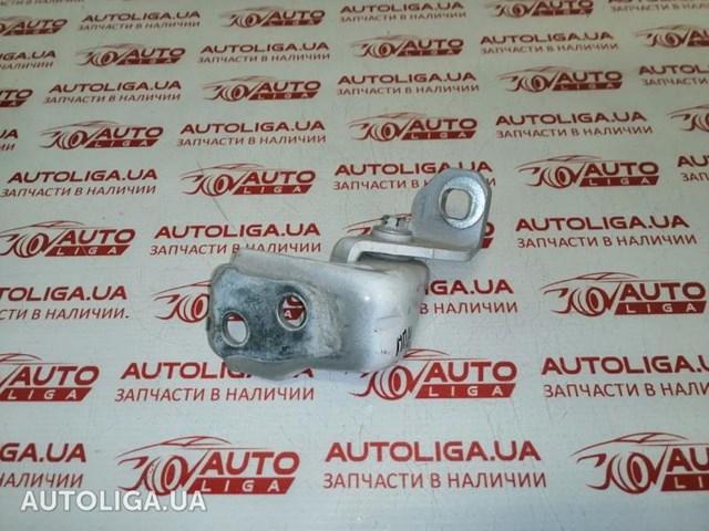 Петля передней двери правая BB5Z7822810A FORD