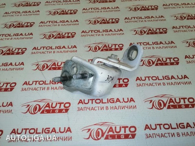 Петля задней правой двери BB5Z7826810A FORD