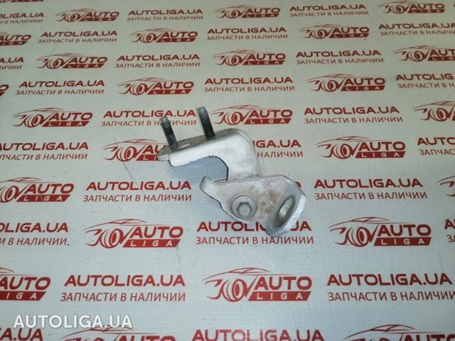 Петля задней двери, левой BB5Z7826811A FORD