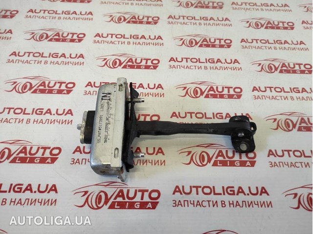 Ограничитель открывания задней двери BFH790050 LAND ROVER