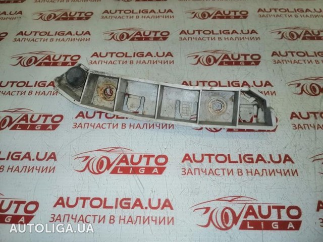 Левое крепление переднего бампера BM5117D959 FORD