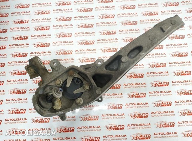Цапфа поворотная левая C2P25454 JAGUAR