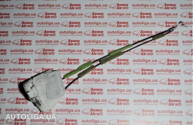 Замок двери задней правой GS1F72310B MAZDA