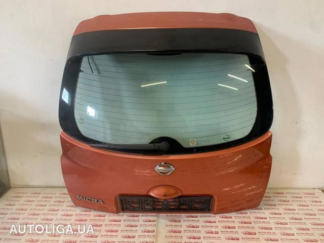 Дверь 5 K0100AX6MC NISSAN