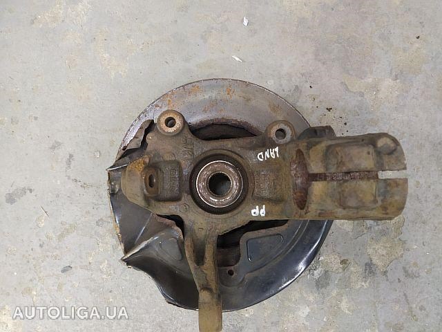 Кулак поворотный передний правый LR006858 LAND ROVER