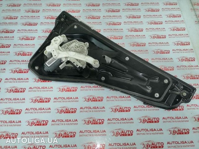 Стеклоподъемник левой задней двери LR013872 LAND ROVER