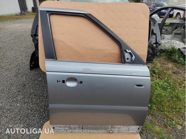 Пассажирская передняя дверь LR016464 LAND ROVER