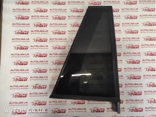 Стекло угловое двери задней LR021068 LAND ROVER
