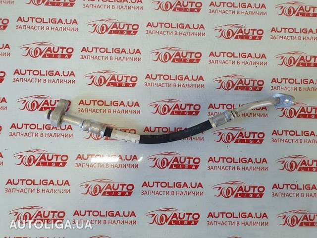 Шланг кондиционера, от радиатора к испарителю LR027790 LAND ROVER