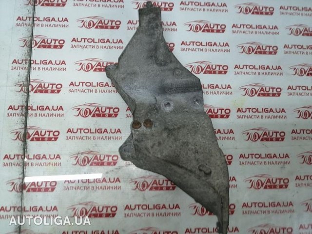Кронштейн крепления генератора LR035510 LAND ROVER