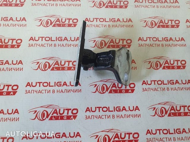 Навеска двери водителя (петли) LR056354 LAND ROVER