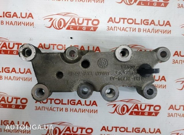 Кронштейн крепления генератора LR056659 LAND ROVER