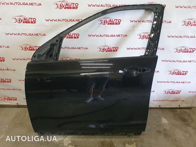 Водительская дверь LR061283 LAND ROVER