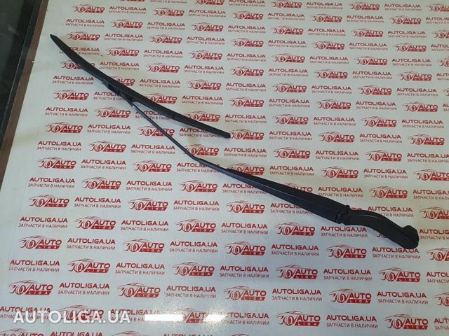 Рычаг-поводок дворника лобового стекла LR064426 LAND ROVER