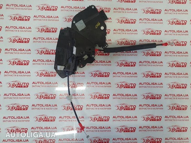 Замок задней двери, левой LR078752 LAND ROVER