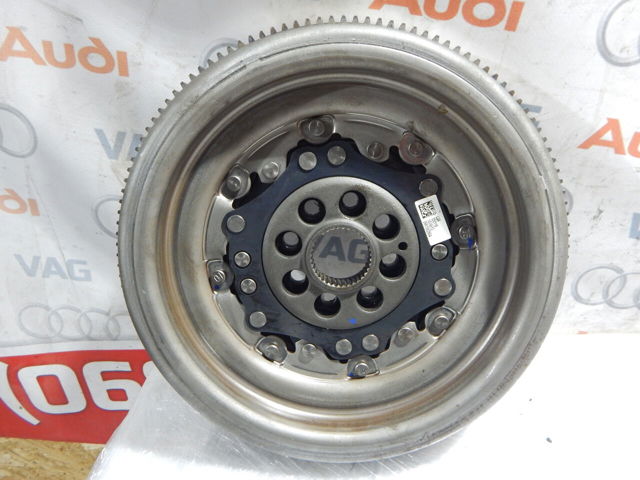 VAG 06K105266A Маховик в наличии Хмельницкий