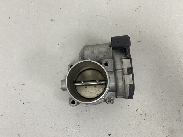 Заслонка воздушная 06K133062AK VAG