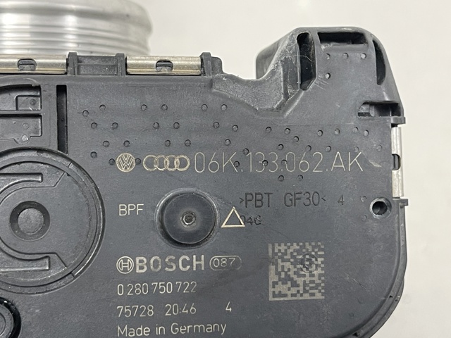 VAG 06K133062AK Дроссельная заслонка в сборе в наличии Киев