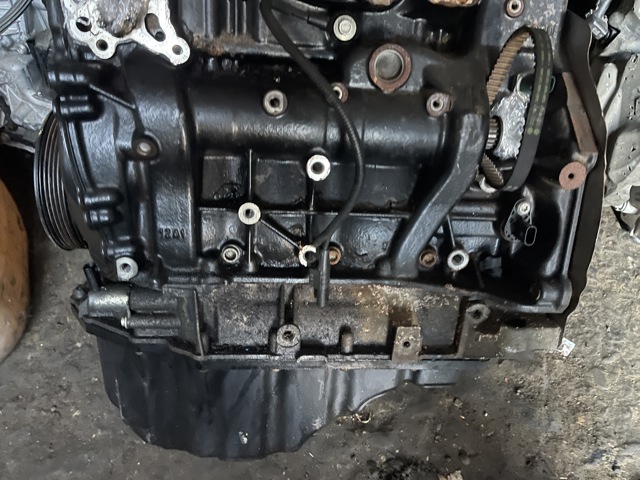 Двигатель в сборе 06L100032K VAG