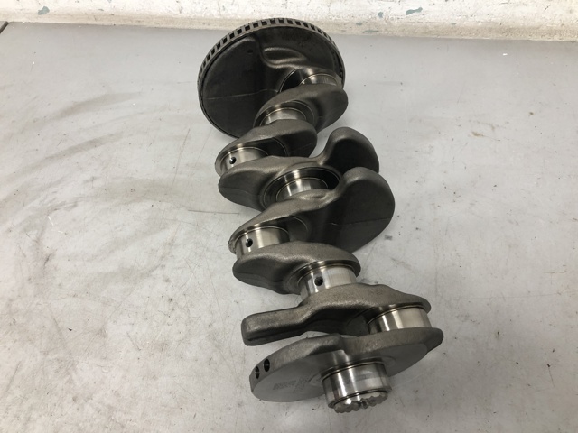 Коленчатый вал 06L105101F VAG