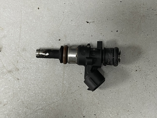 06L906031A VAG Топливные форсунки купить в Украина