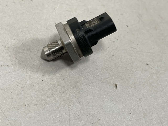 06L906054D Датчик давления топлива купить Запорожье