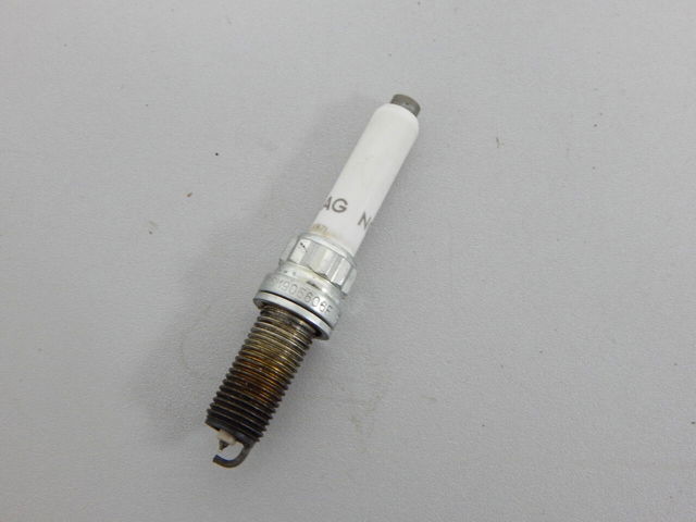 VAG 06M905606F Свечи зажигания в наличии Киев