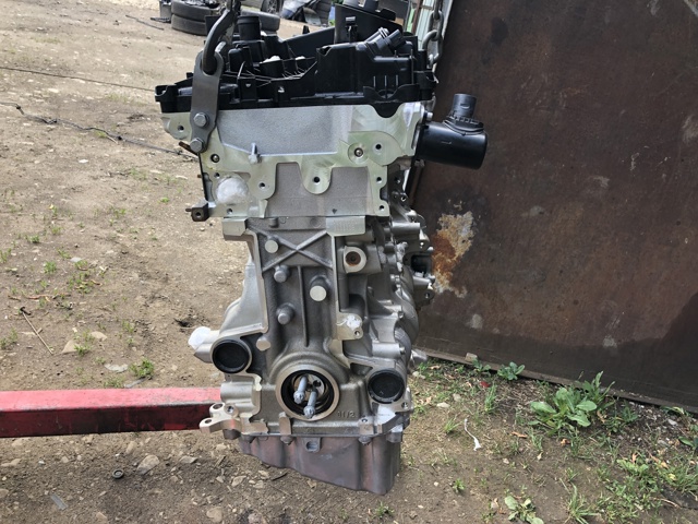 Двигатель голый 11005A4C910 BMW