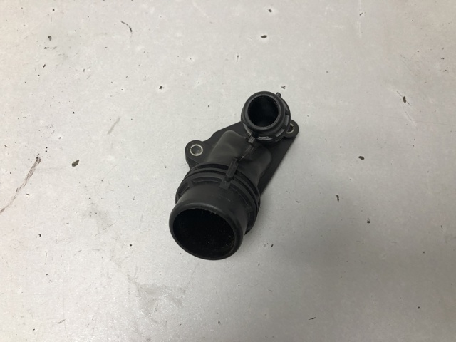 11117800048 Фланец системы охлаждения (тройник) купить Сумы