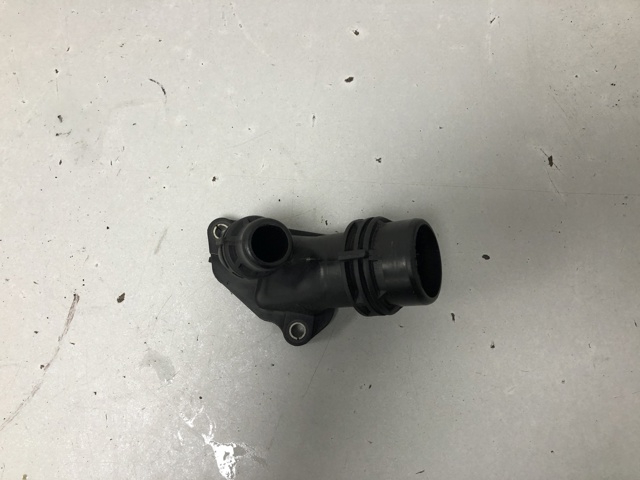 11117800048 BMW Фланец системы охлаждения (тройник) купить в Черкассы