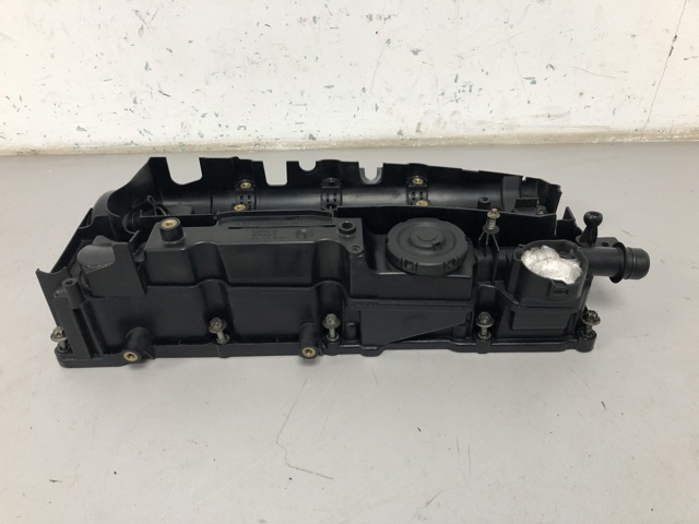 BMW 11127810584 Клапанная крышка в наличии Ирпень