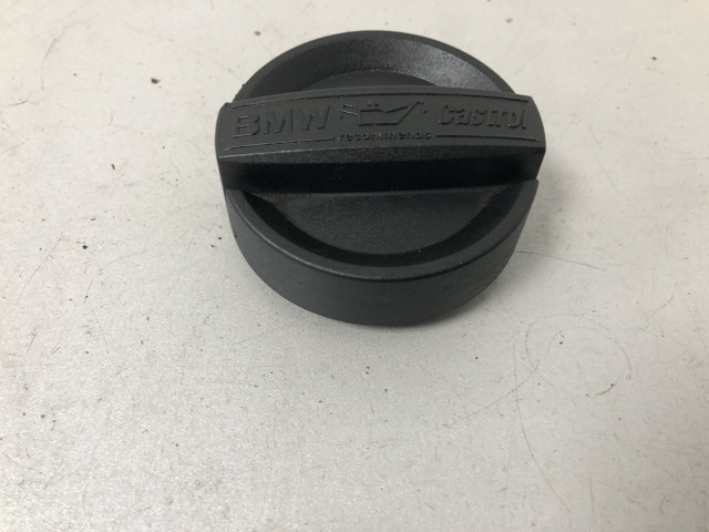 11128655331 Крышка маслозаливной горловины купить Киев