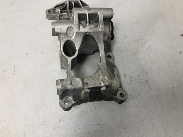 Помпа водяная, (насос) охлаждения, в сборе с корпусом 11517644809 BMW