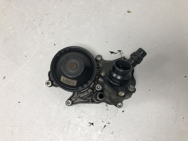 11518516204 BMW Помпа купить в Украина